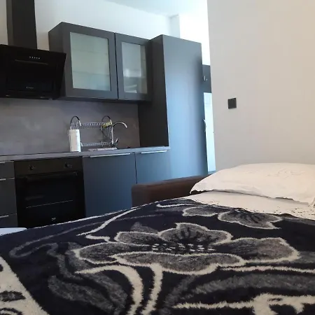 Apartmani Ponistra Šibenik Exterior foto