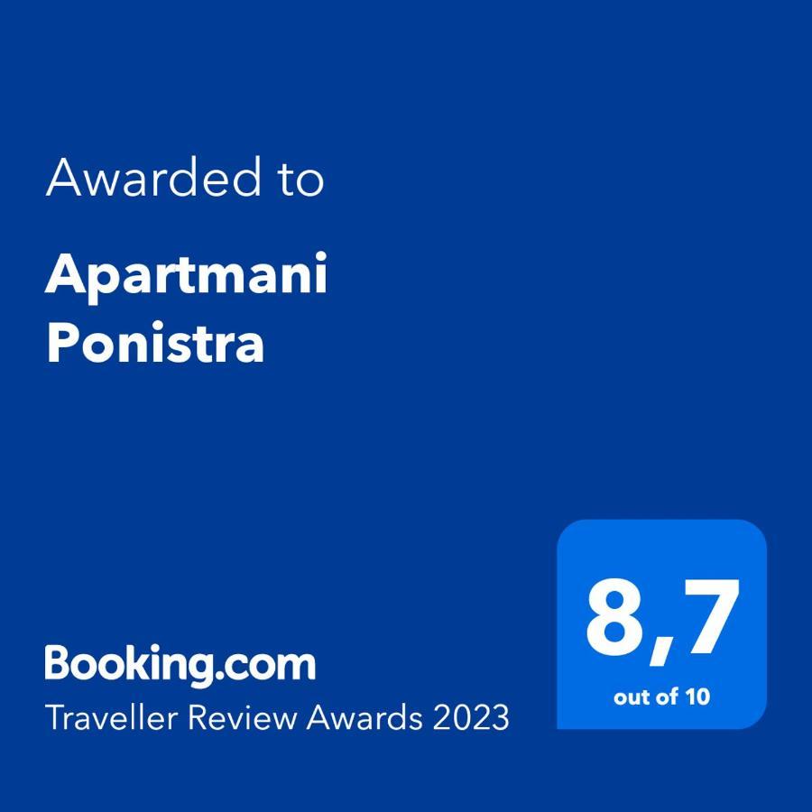 Ponistra Apartment *